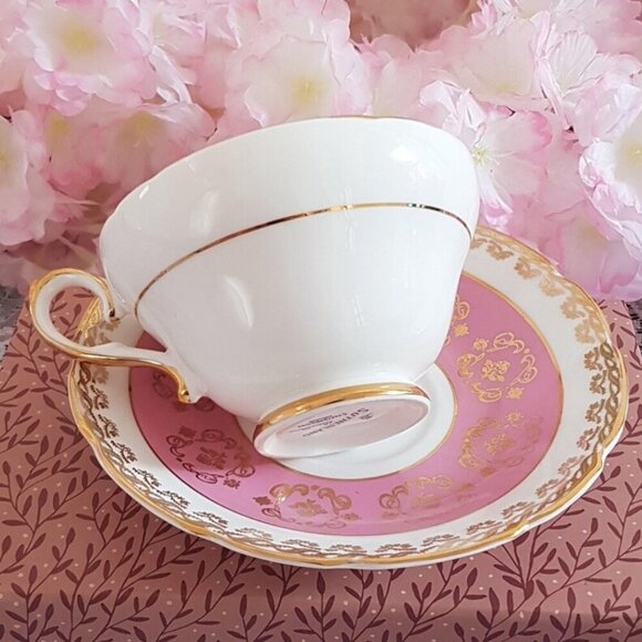 1940 Pink Wide Mouth Tea Cup & Saucer by Sutherland Bone China England - Picture 7 of 10